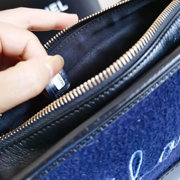 Chanel Tweed Calfskin Small Gabrielle - Picture 10 of 13